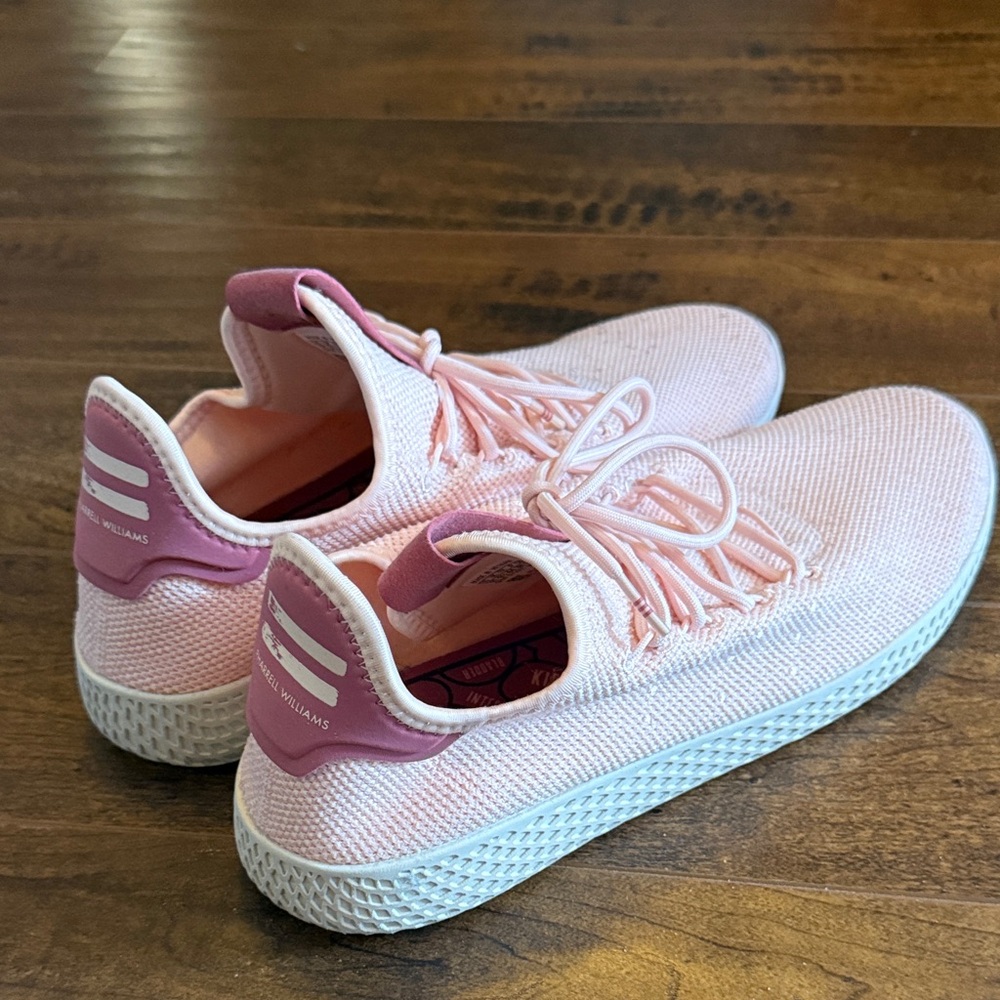 adidas Women's Pink Sneakers